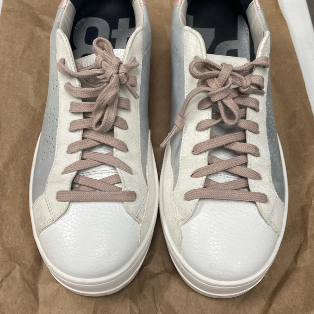 P448 White and silver shimmer with light pink P448 low top women’s sneaker